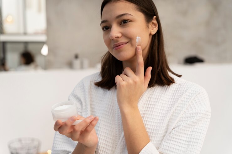 Ultimate Guide: 13 Moisturizers for Acne-Prone Skin That Promise Clarity, Not Breakouts